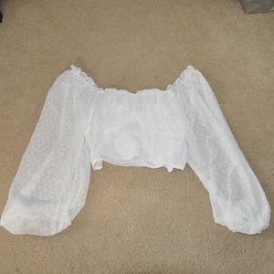 NEVER WORN WHITE CROP TOP BLOUSE